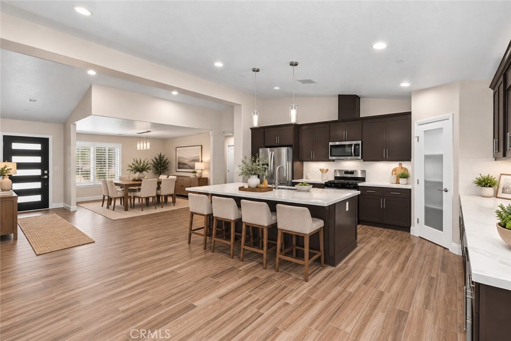 18332 Catalpa Property Photo 4