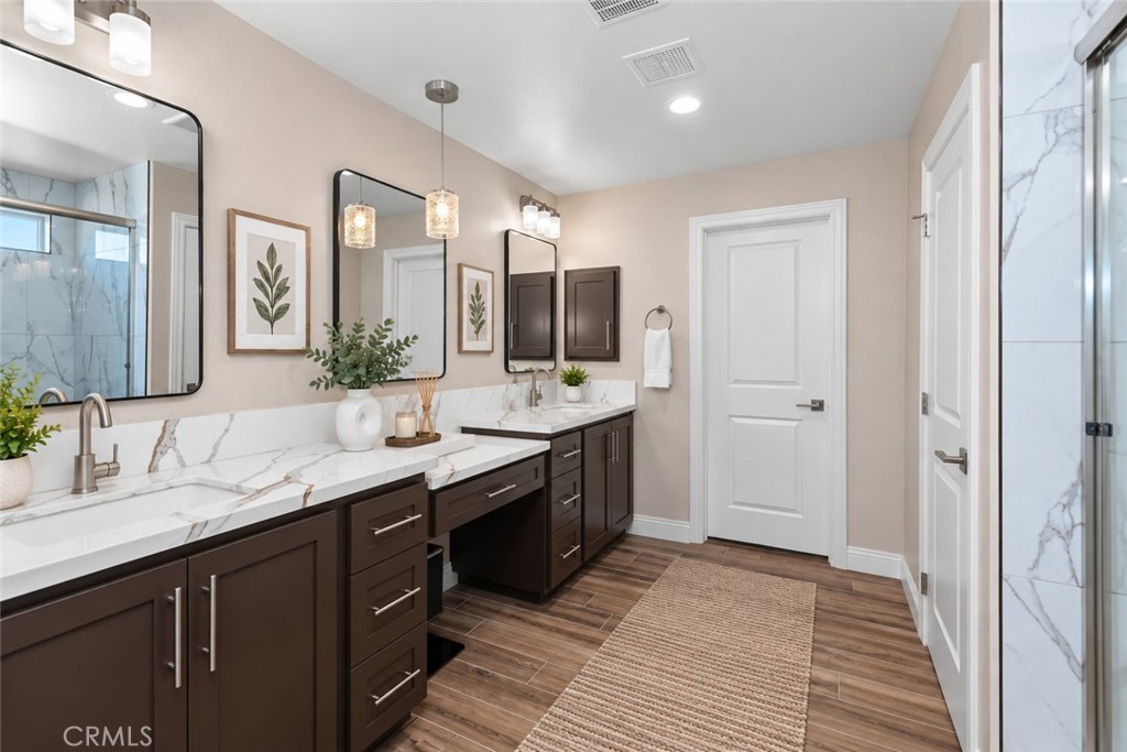 18332 Catalpa Property Photo 12