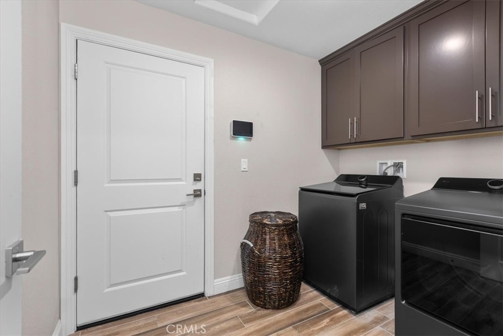 18332 Catalpa Property Photo 25