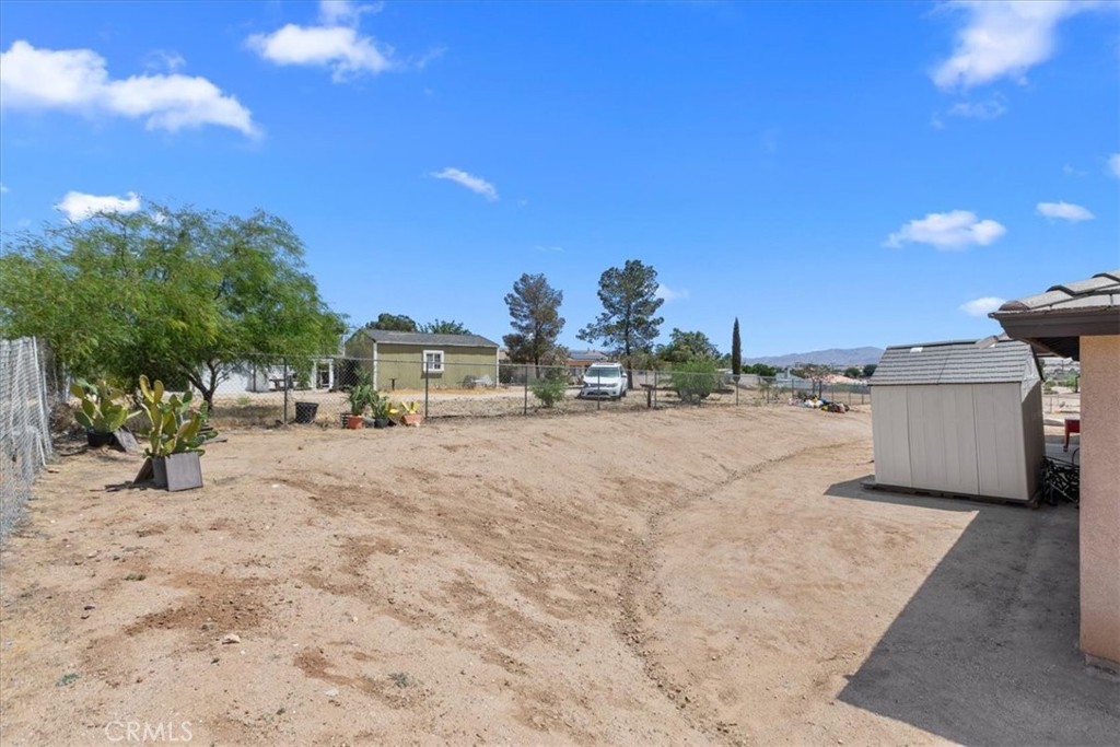 18332 Catalpa Property Photo 33