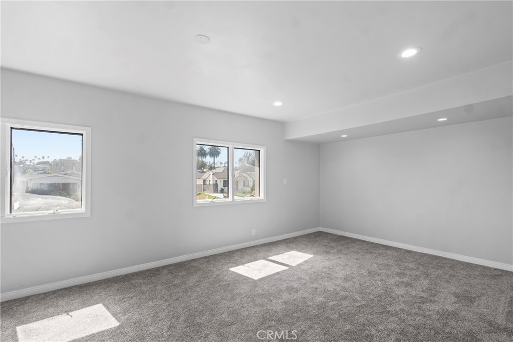 5334 S Victoria Property Photo 17