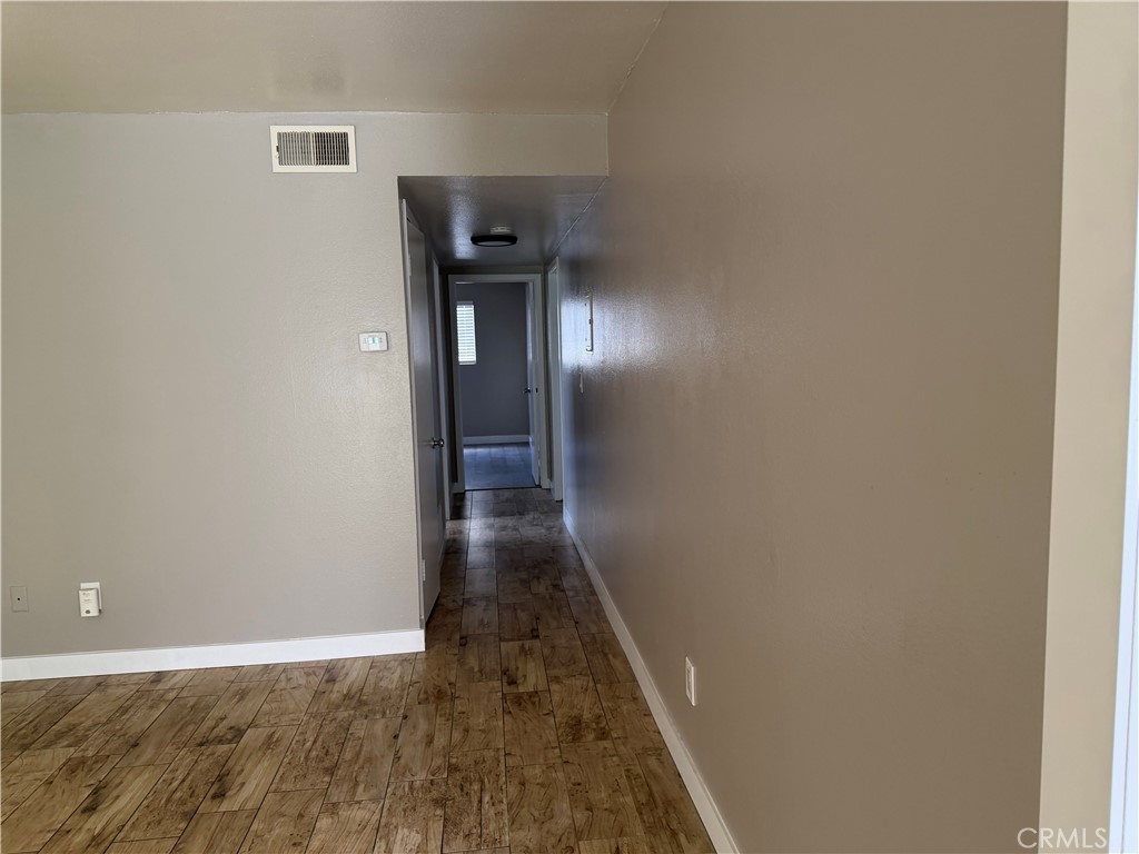 619 S Cypress B Property Photo 7