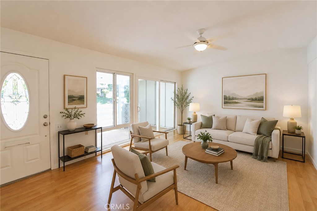 515 Calle Aragon Unit B Property Photo 6