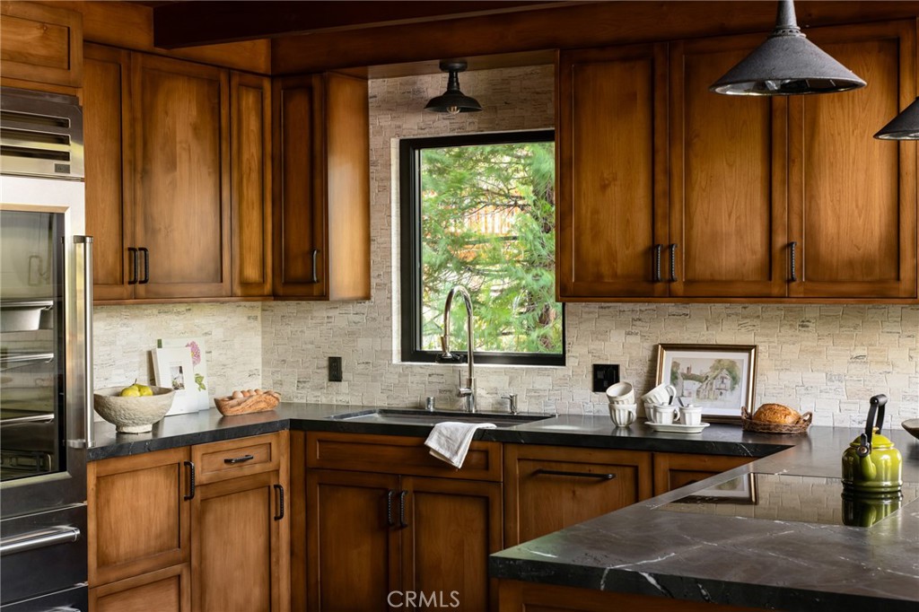 240 Blue Lake Road Property Photo 7