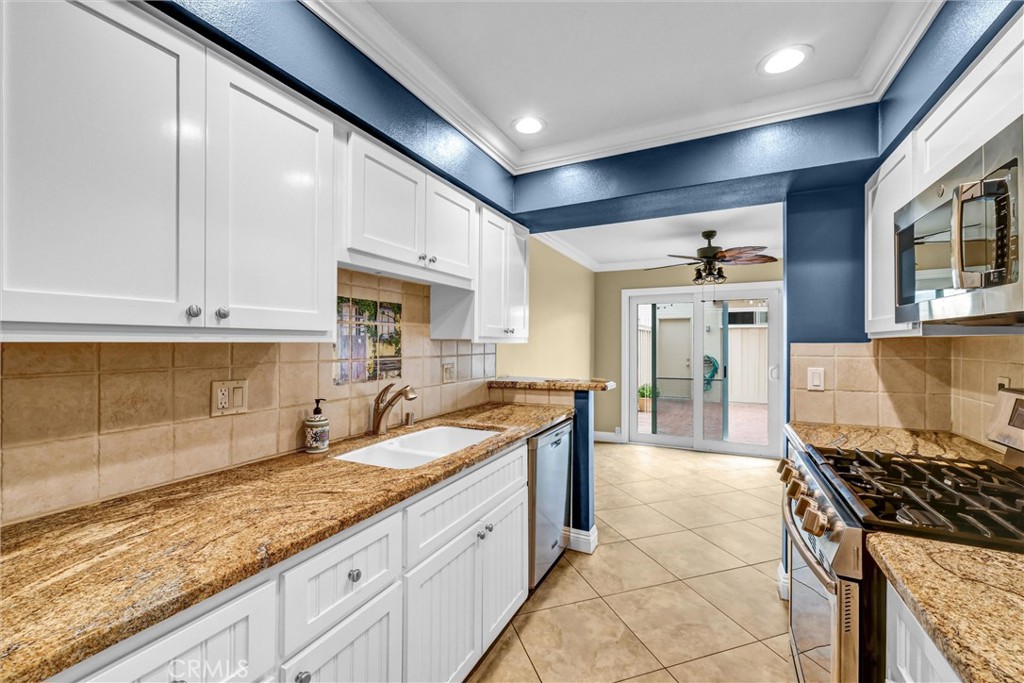 9742 Villa Pacific Property Photo 7