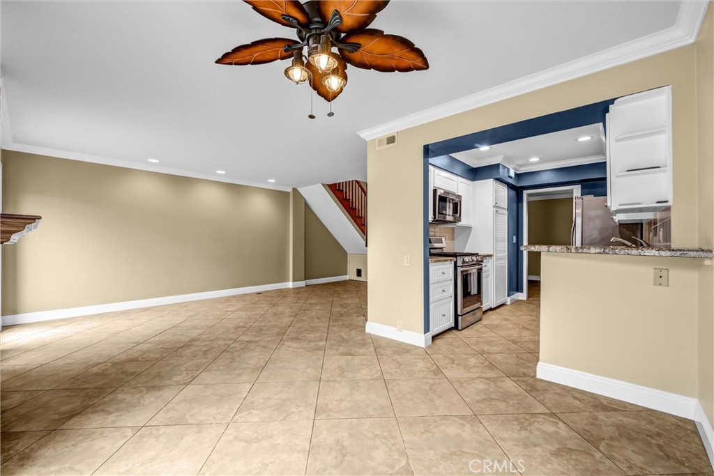 9742 Villa Pacific Property Photo 9