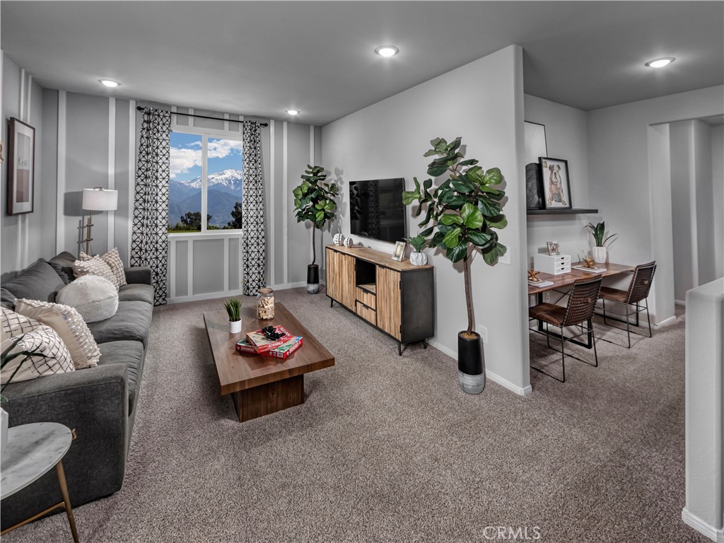 2051 Grapefruit Street Property Photo 10