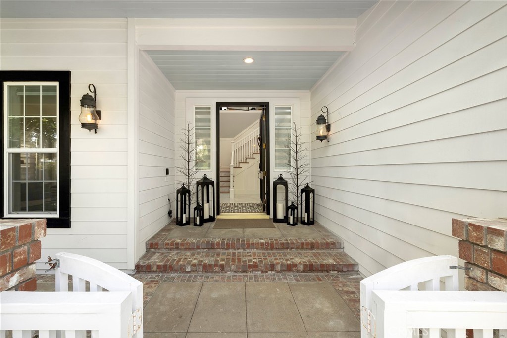 19531 Peninsula Property Photo 4