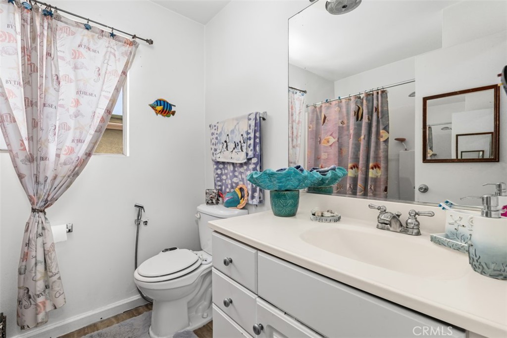 20146 Cohasset 11 Property Photo 24