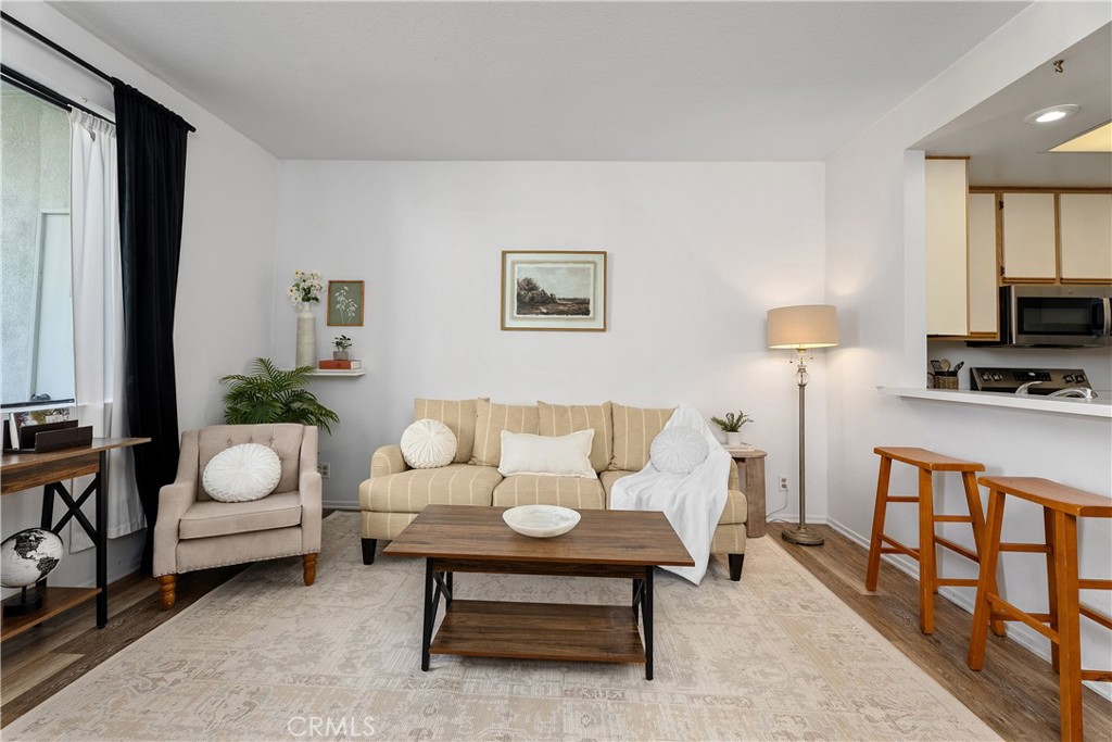 177 Huntington Property Photo 4