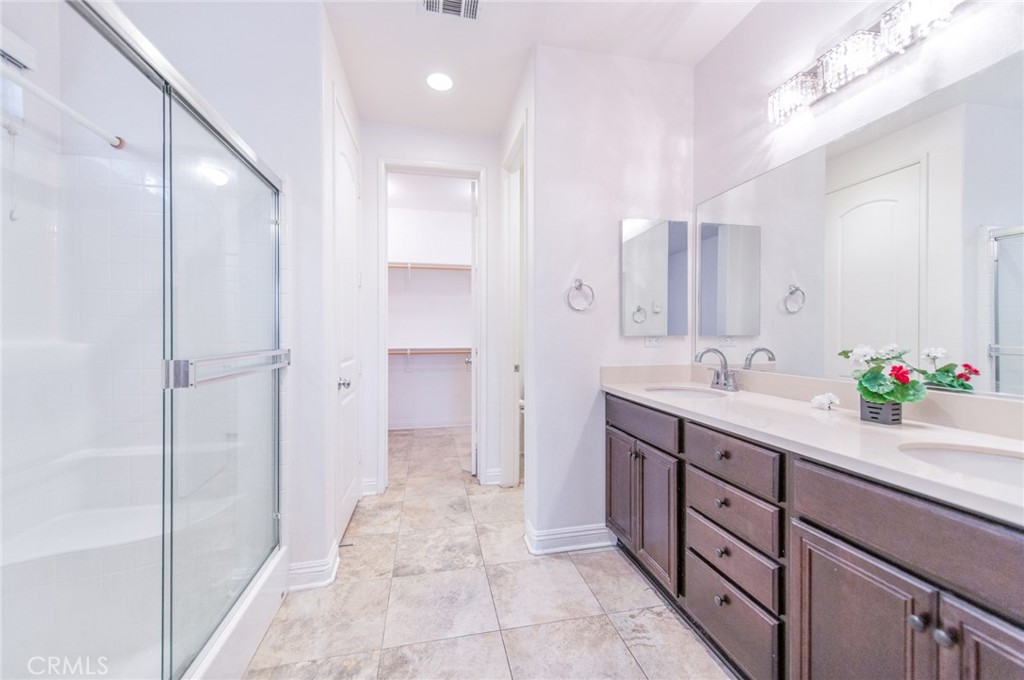 13925 Barnett Property Photo 16