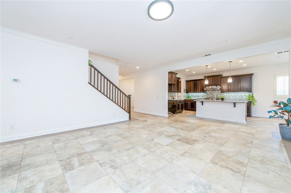 13925 Barnett Property Photo 24