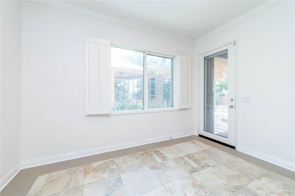 13925 Barnett Property Photo 26
