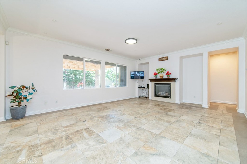 13925 Barnett Property Photo 30