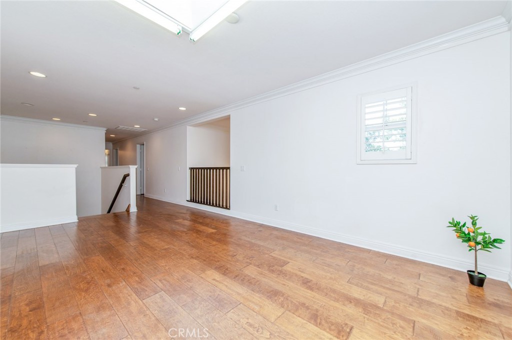 13925 Barnett Property Photo 44