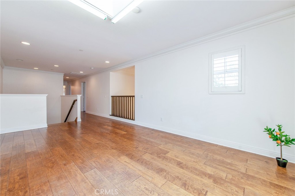13925 Barnett Property Photo 45