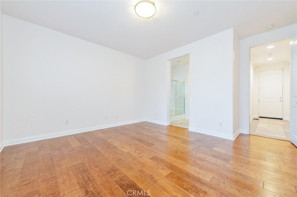 13925 Barnett Property Photo 46
