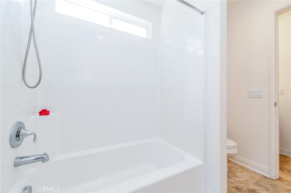 13925 Barnett Property Photo 58