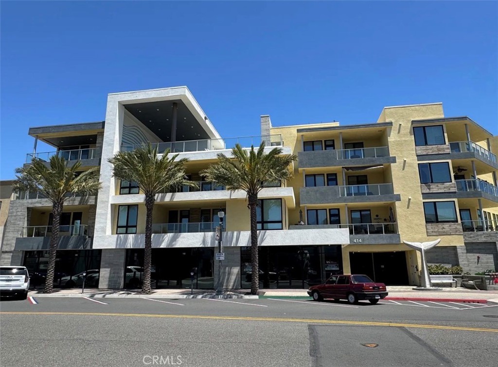 414 Main St Unit 210