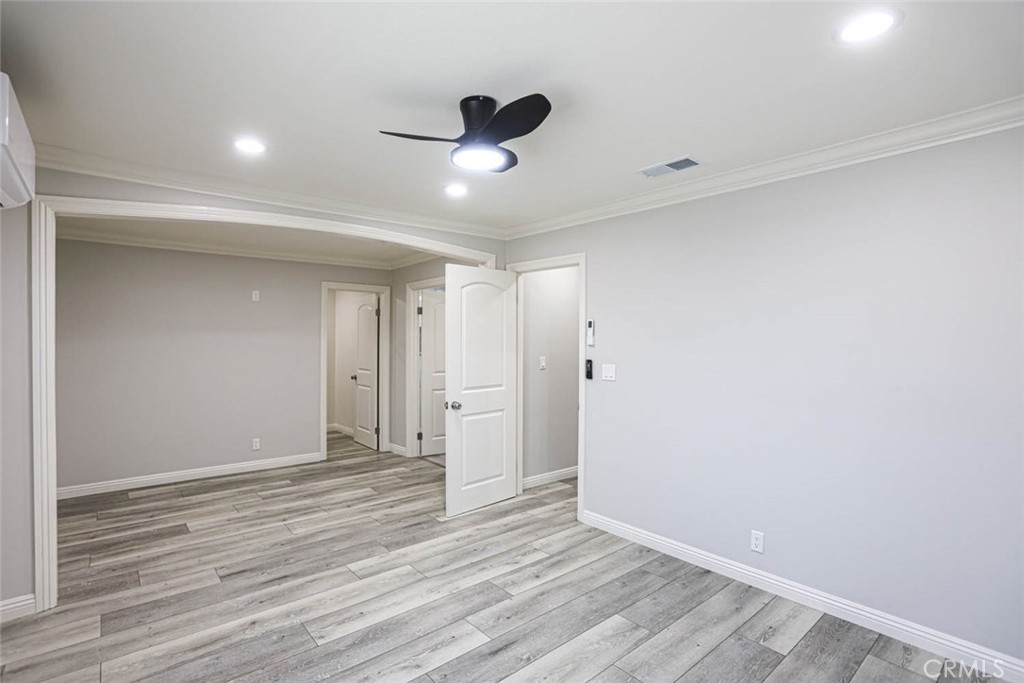 8872 Montrose Avenue Property Photo 15