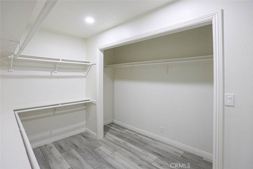 8872 Montrose Avenue Property Photo 18