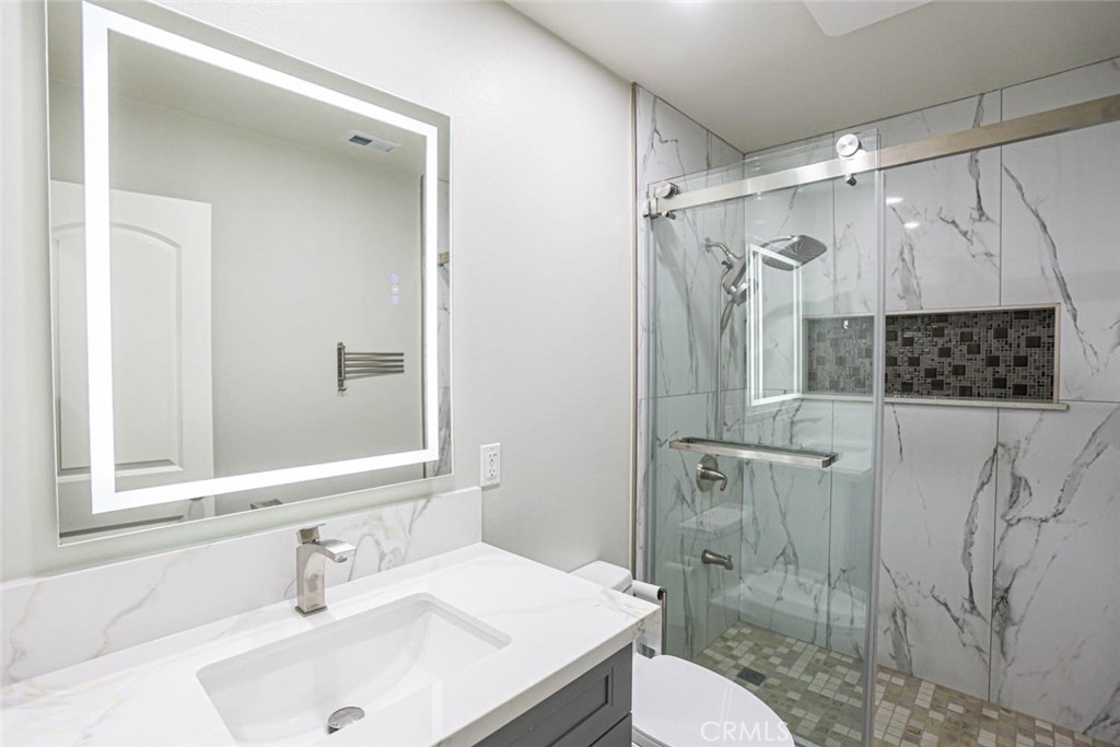 8872 Montrose Avenue Property Photo 25