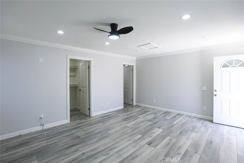 8872 Montrose Avenue Property Photo 32