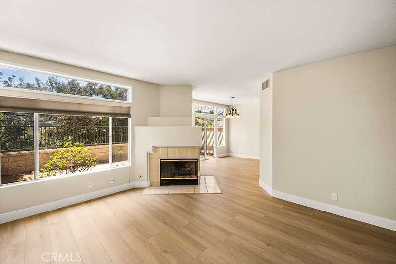 100 Stoney Pointe Property Photo 6