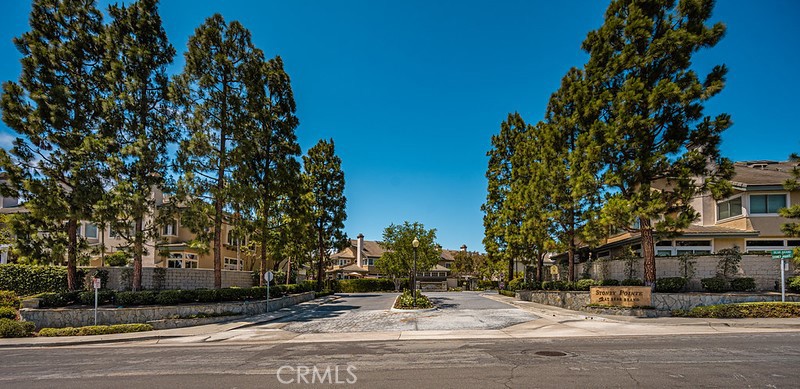 100 Stoney Pointe Property Photo 32