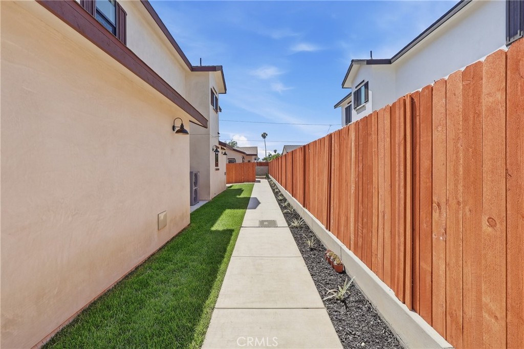 4433 Phelan Property Photo 5
