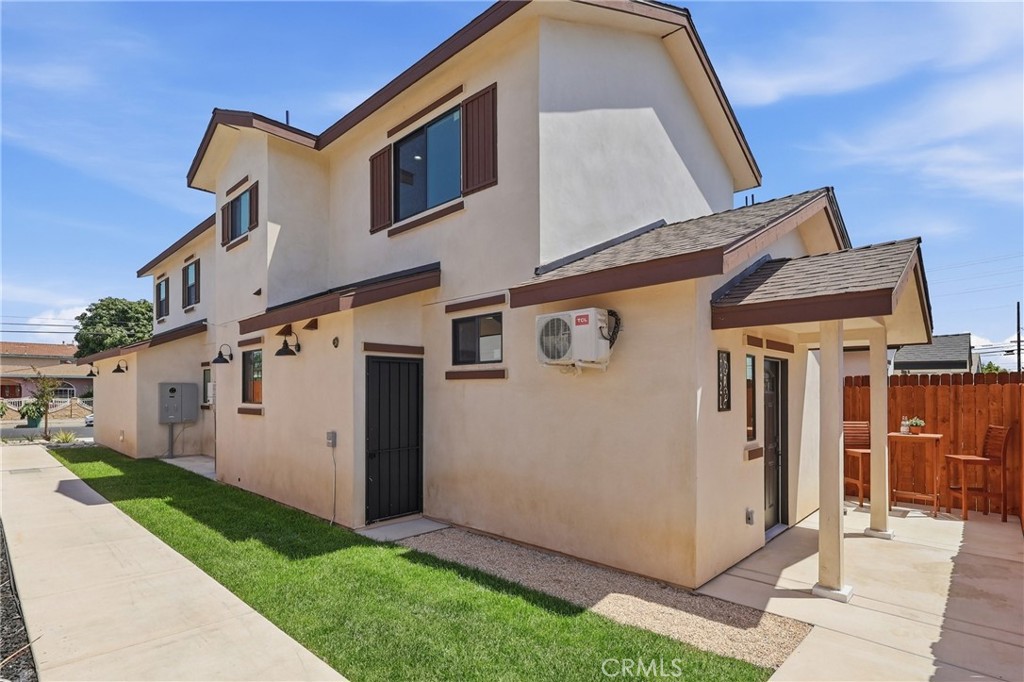4433 Phelan Property Photo 6