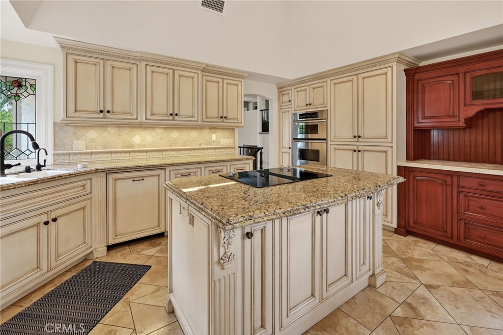 4168 Beech Avenue Property Photo 5