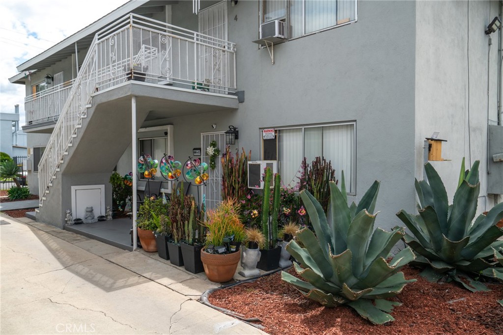6641 Hammond Avenue Property Photo 6