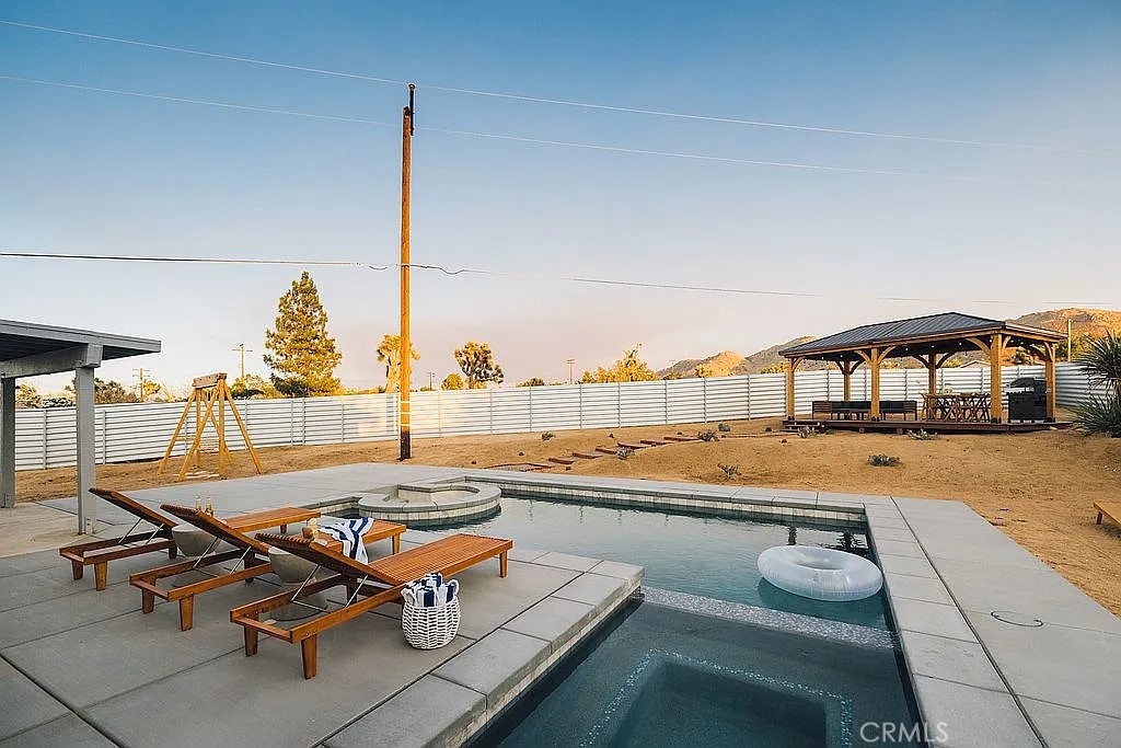 60323 Granada Drive Property Photo 6