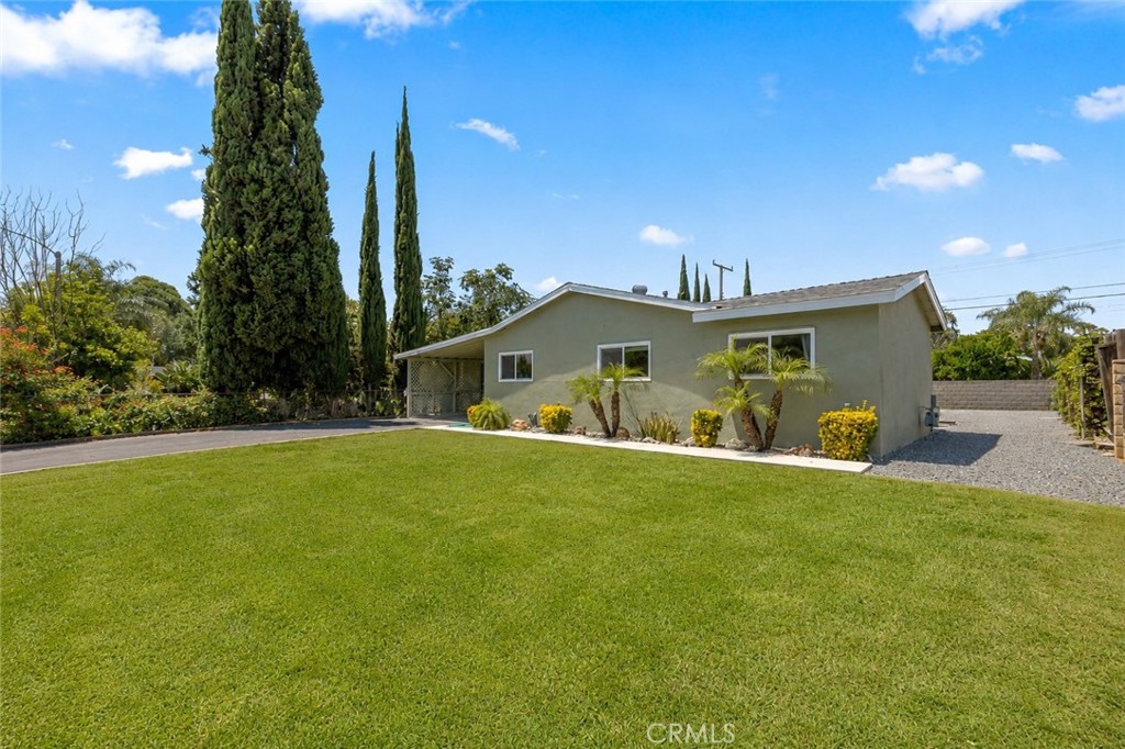 2135 Glenroy Property Photo 1
