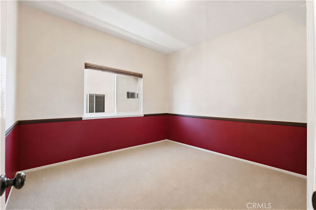 24 Calabria Property Photo 16