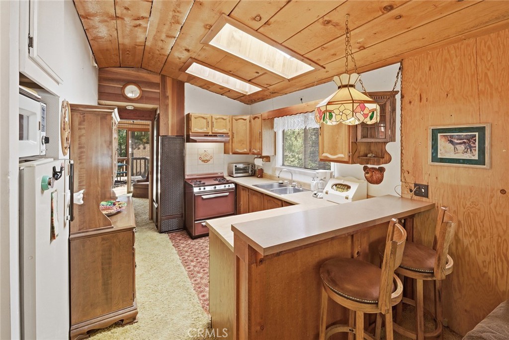 513 Cedar Ln Property Photo 8