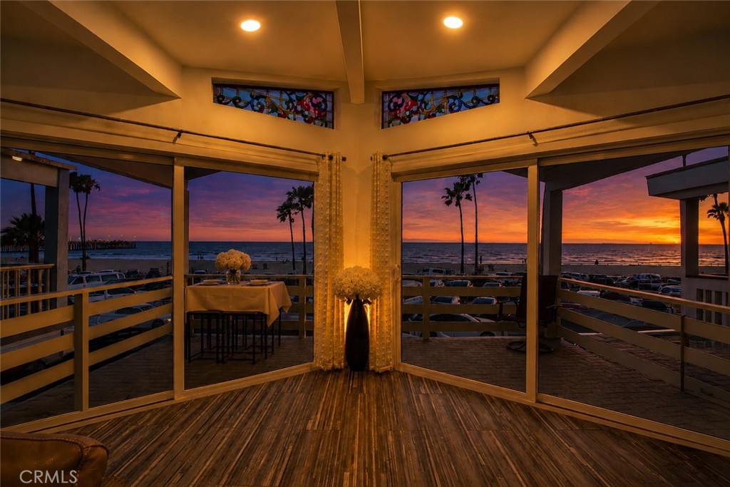 2212 W Oceanfront Property Photo 7