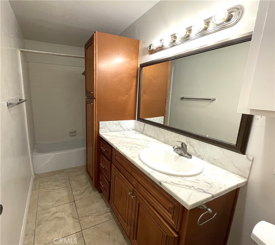 1770 Ximeno 211 Property Photo 25
