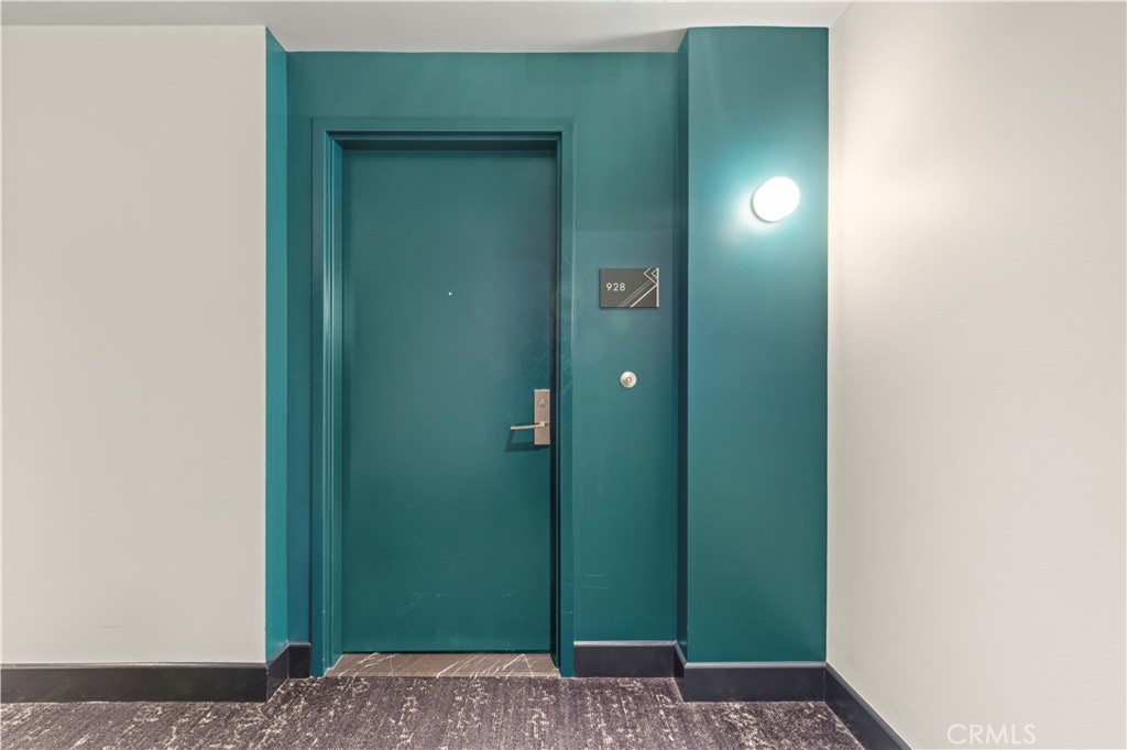 400 S Broadway 928 Property Photo 13
