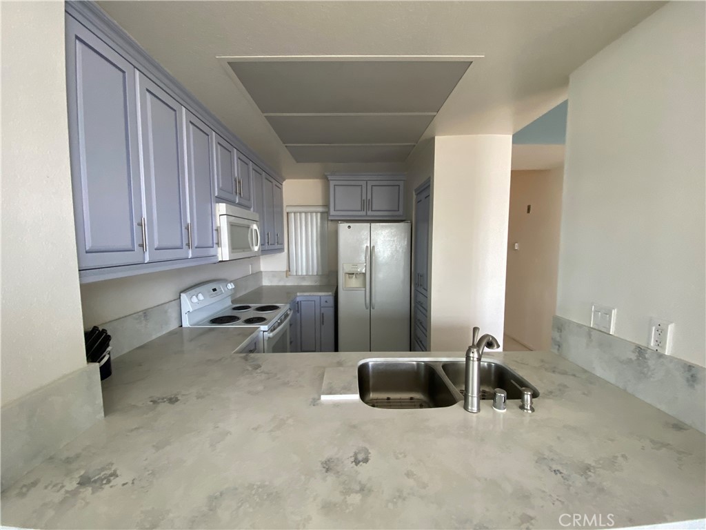 1200 Pacific Coast Property Photo 14