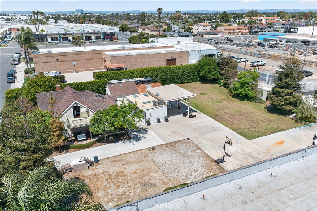 17066 Palmdale Property Photo 3