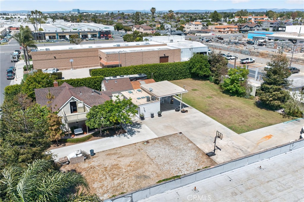 17066 Palmdale Property Photo 15