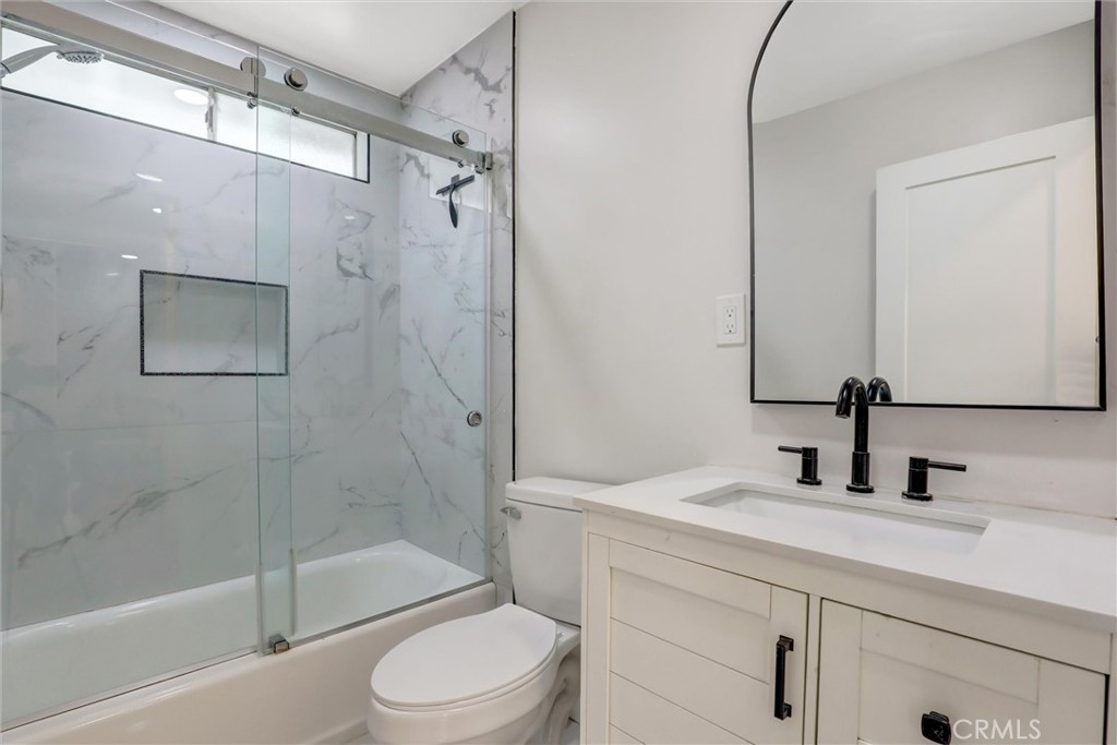 33288 Landerville Property Photo 9