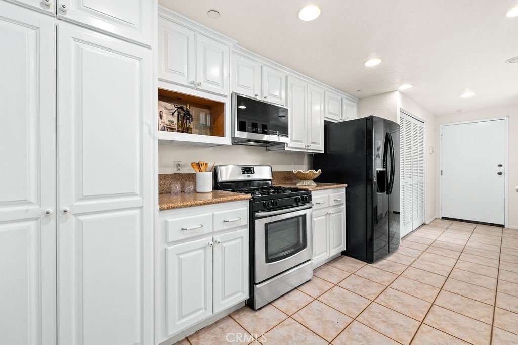8120 Baymist Drive C Property Photo 14