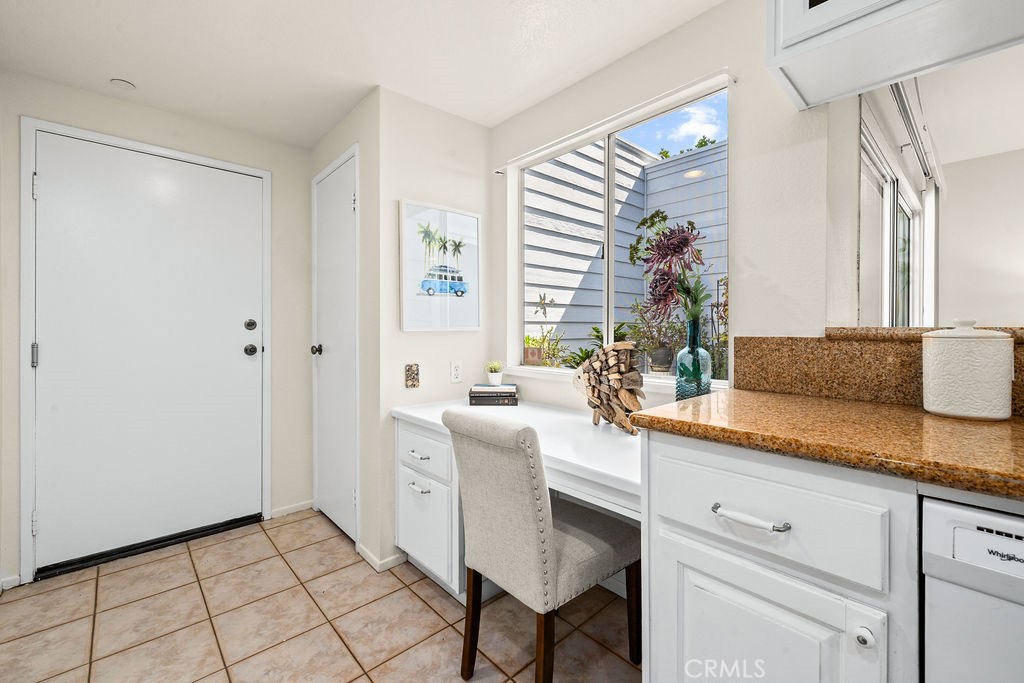 8120 Baymist Drive C Property Photo 16