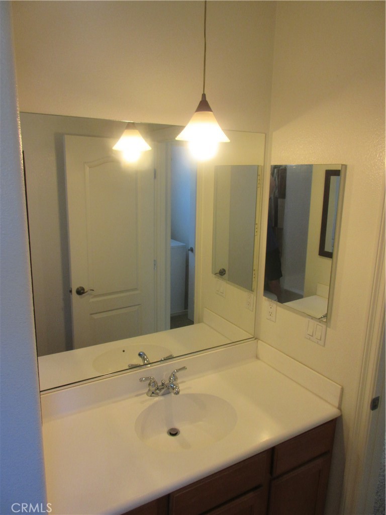 65 Figtree Property Photo 34