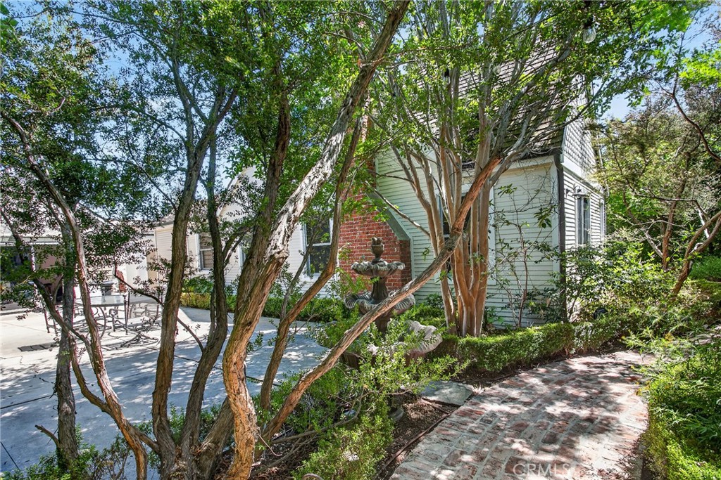 17066 Palmdale Property Photo 6