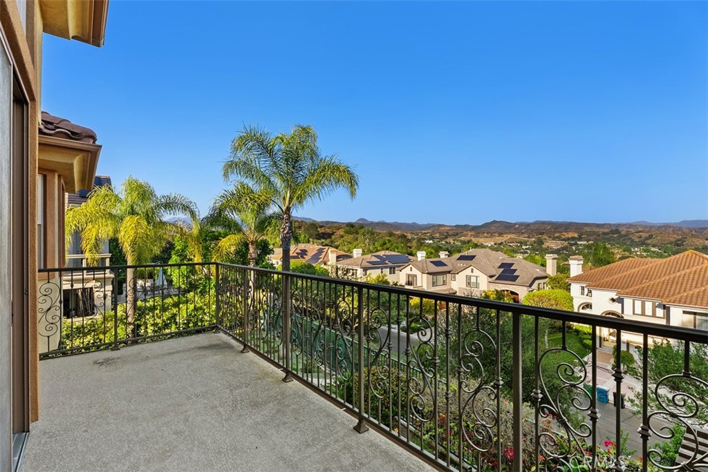18 Claremont Property Photo 18