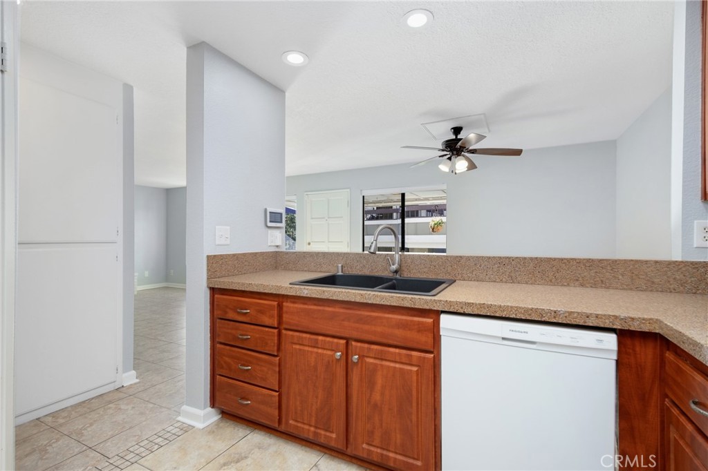 25701 View Pointe 8c Property Photo 16